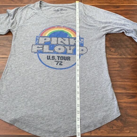 Lucky Brand Pink Floyd Band Gray Rainbow Distressed Graphic Shirt - Picture 6 of 10